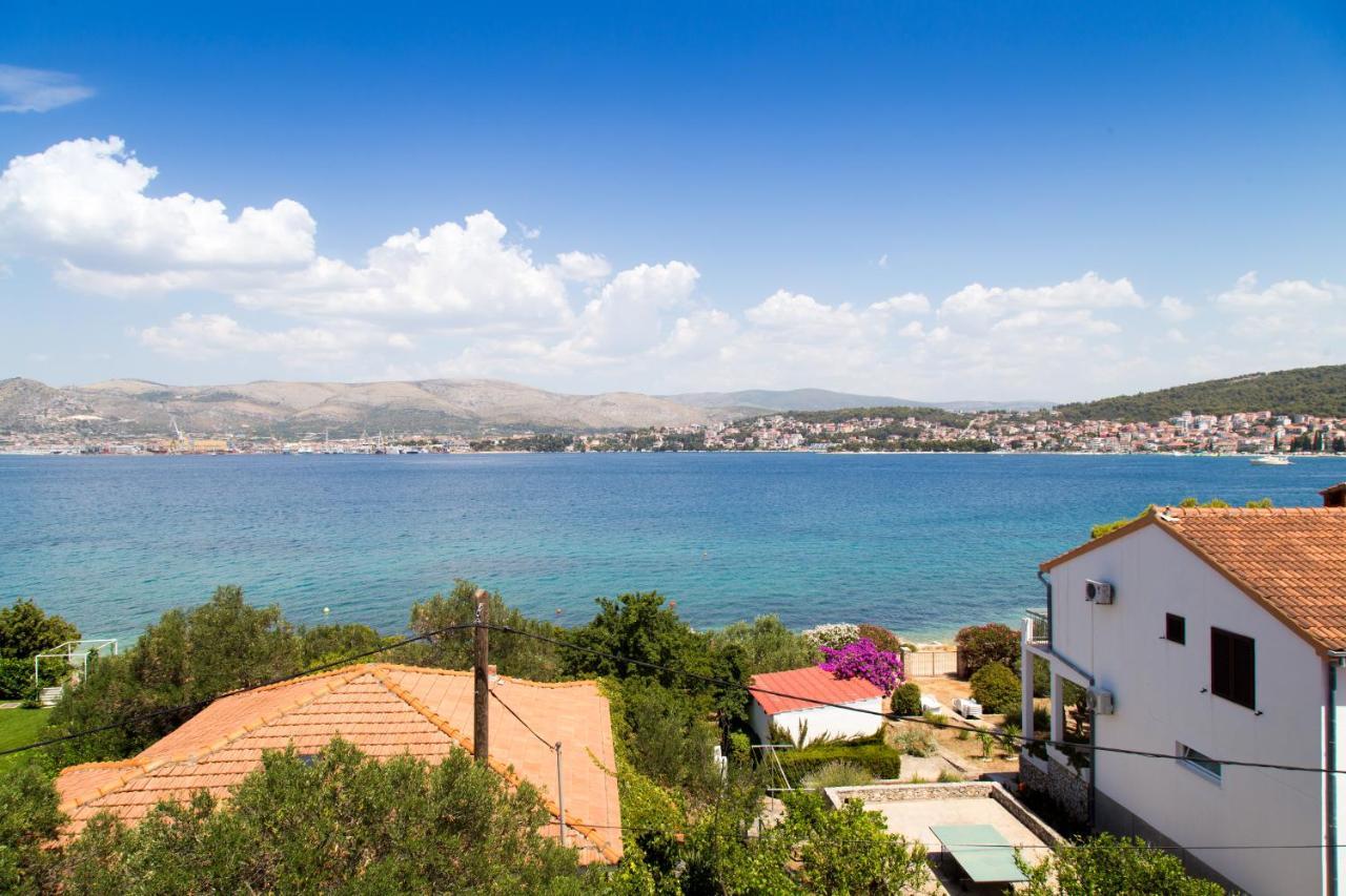 Beachfront House Olbia With Private Parking โตรกีร์ ภายนอก รูปภาพ