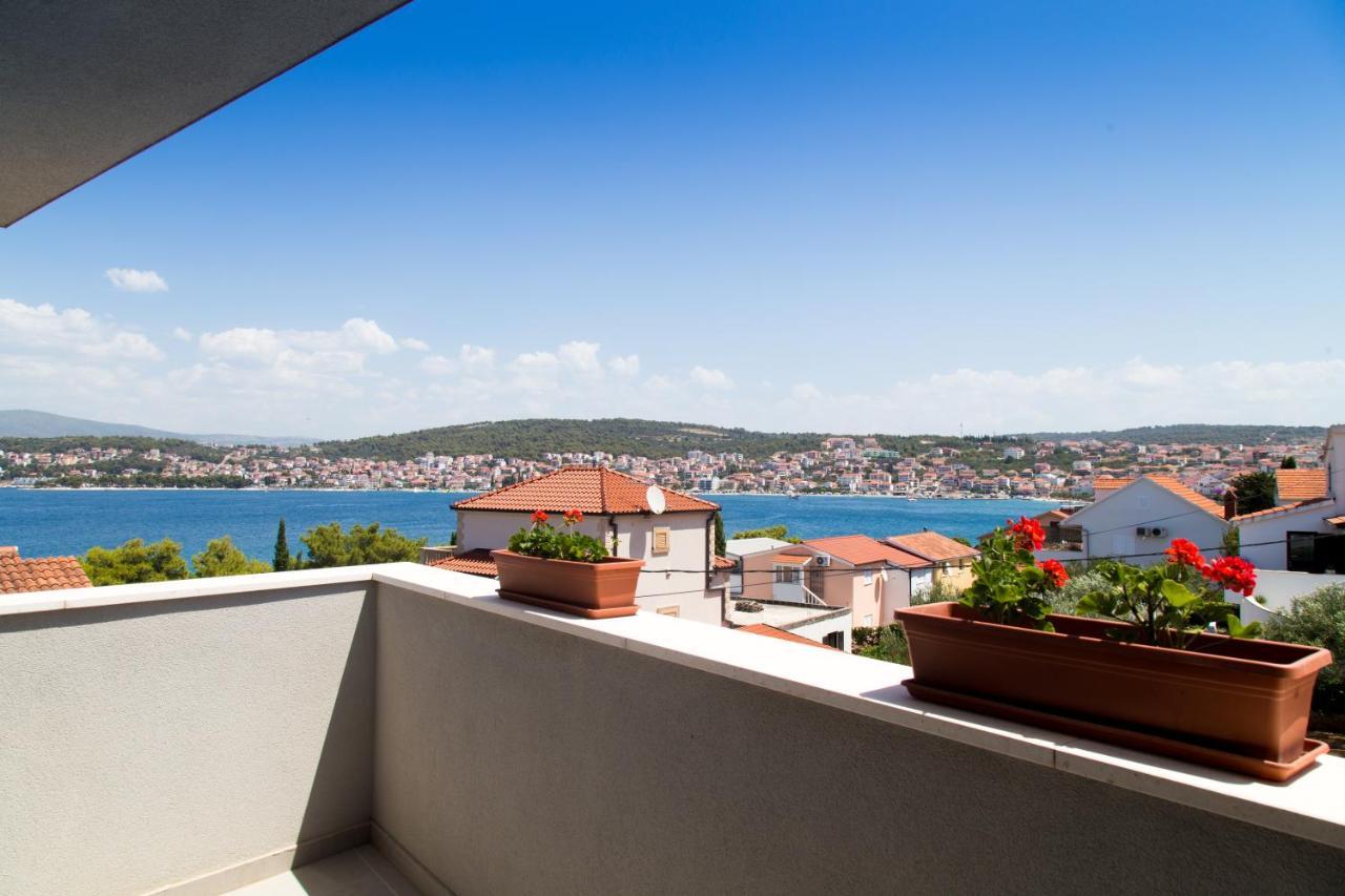 Beachfront House Olbia With Private Parking โตรกีร์ ภายนอก รูปภาพ