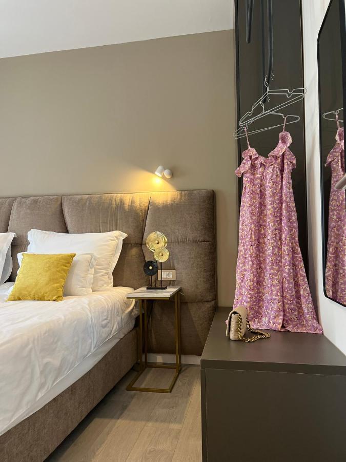 Beachfront House Olbia With Private Parking โตรกีร์ ภายนอก รูปภาพ